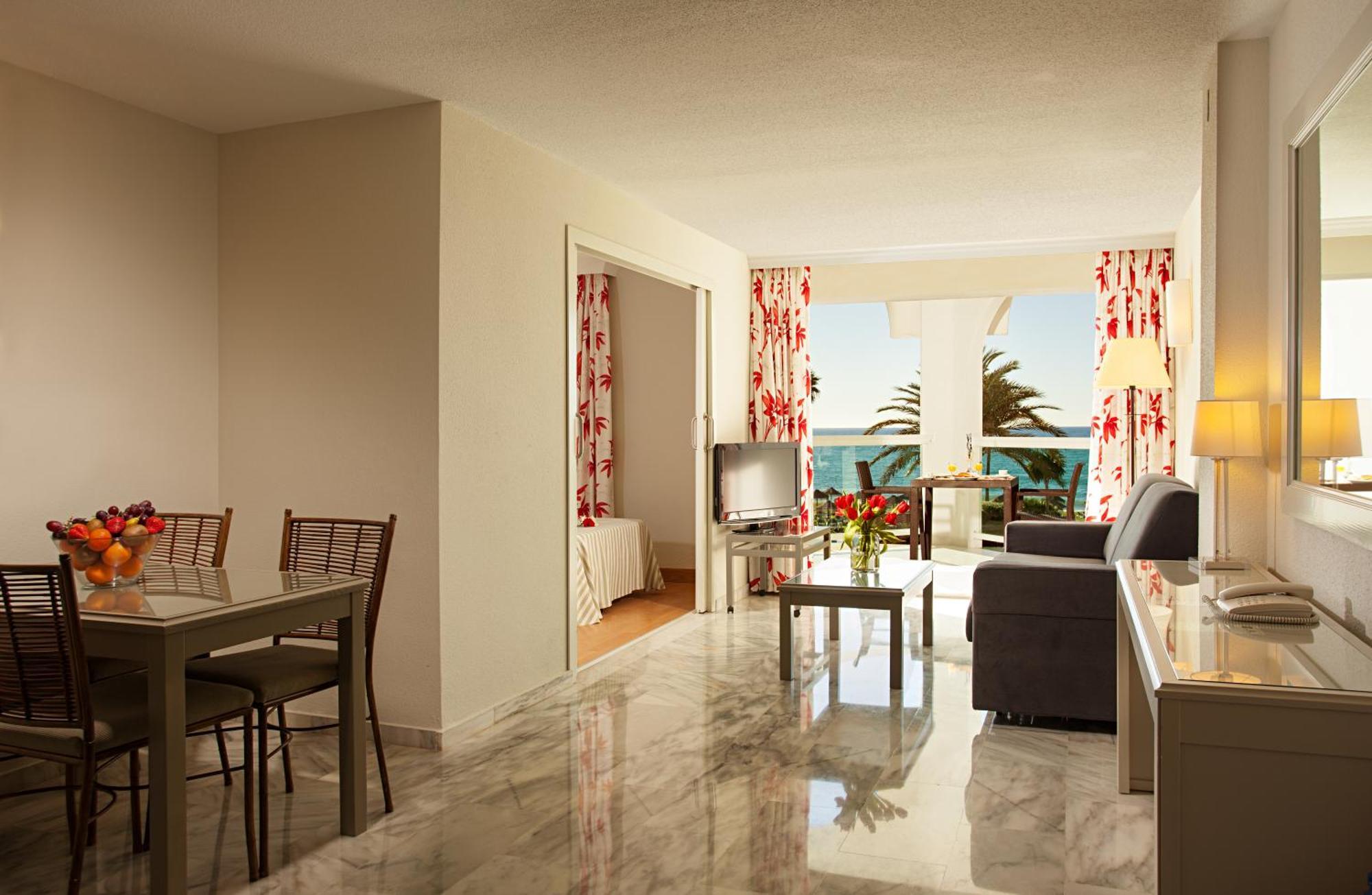 One-Bedroom Apartment with Terrace (2 Adults),1307015446:JPEG