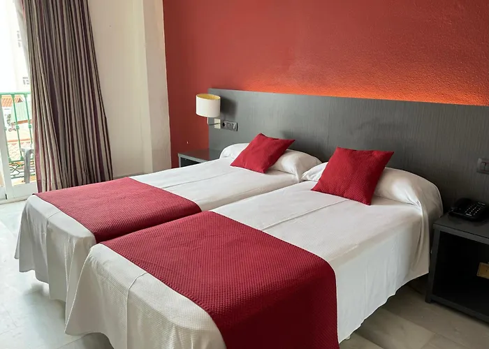 Nerja Club By DorobeSpa Hotel